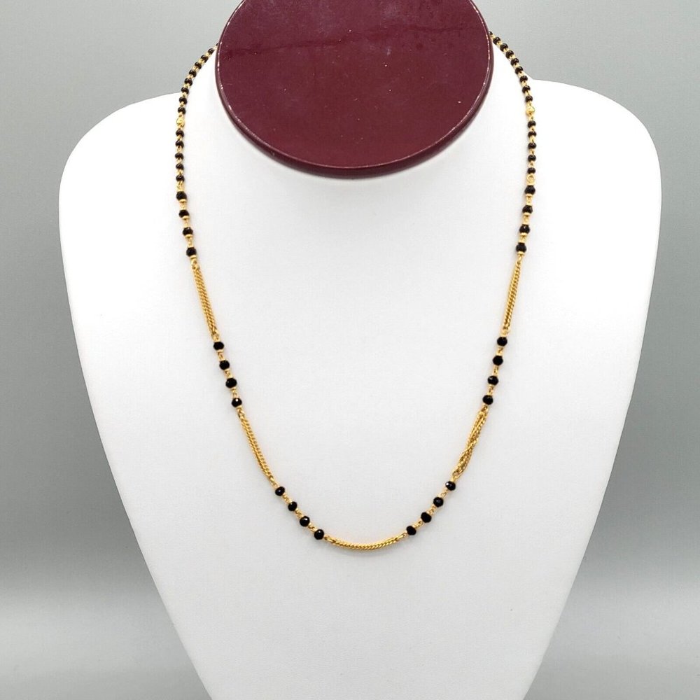 Womens Gold Tone Metal Chain Link Black Crystal Necklace Hook Clasp 19in Vintage